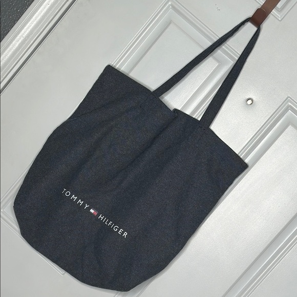 Tommy Hilfiger Navy Market Tote Bag NWOT - Picture 2 of 9